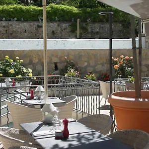 hotel-la-bonne-auberge-moustiers-sainte-marie.fr-provencehotel.com/
